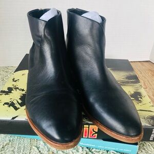 Soludos Venetian Size 7.5 Black Leather Bootie